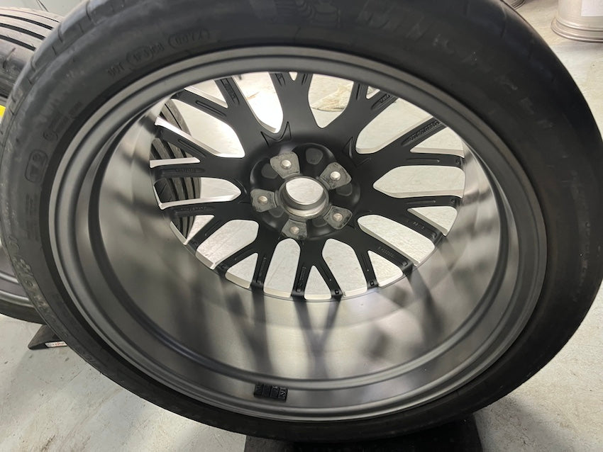 Porsche Panamera 971 21 Zoll Sport Design Sommer Räder PLATINUM SELTEN