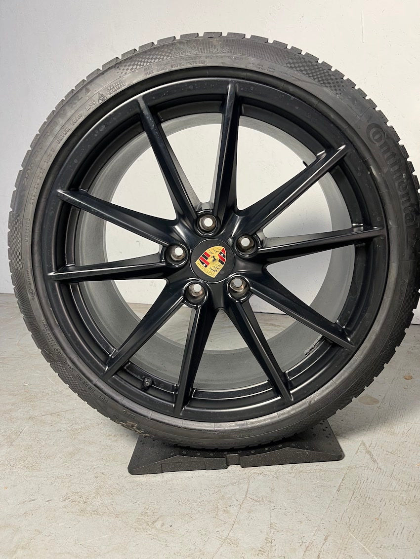 Porsche 992 20 21 Zoll Carrera S Winter Räder Conti 6,5+7,5mm DOT2020