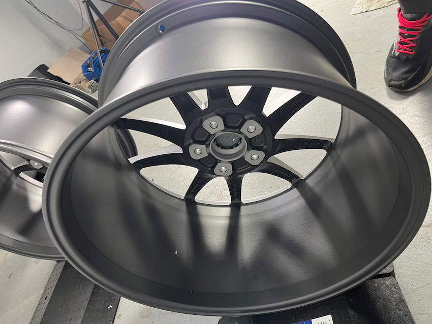 Porsche 992 20/21 Zoll Carrera S Felgen TITANGRAU SEIDENMATT NEU