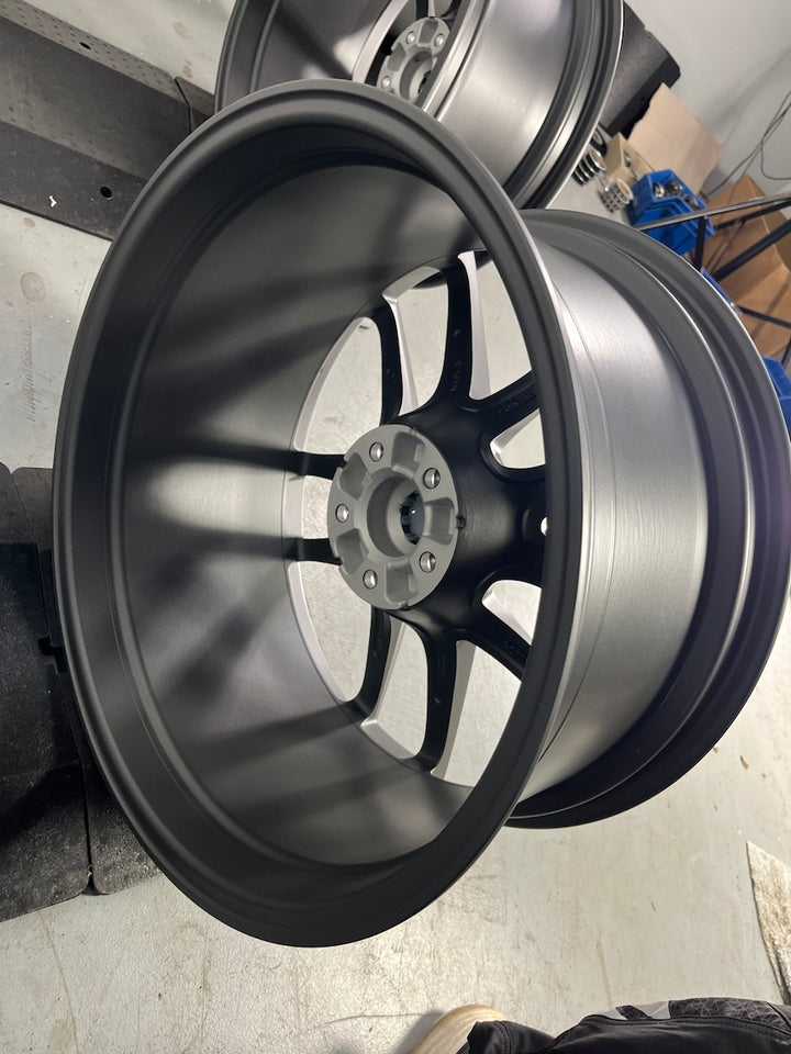 Porsche Macan III 20 Zoll Macan S Felgen TITANGRAU Winter Sommer Reifen NEU