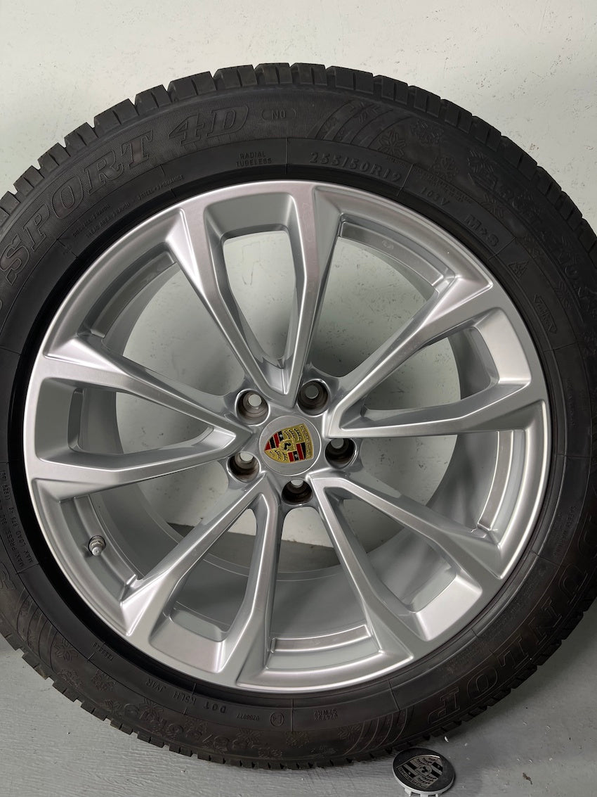 Porsche Macan III 19 Zoll Design Winter Räder Dunlop nur 900Km DOT2022