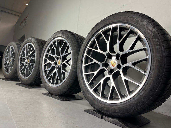 Porsche Macan 20 Zoll RS Spyder Winter Räder Dunlop Macan I+II