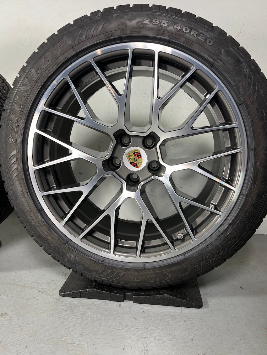 Porsche Macan 20 Zoll RS Spyder Winter Räder Dunlop Macan I+II