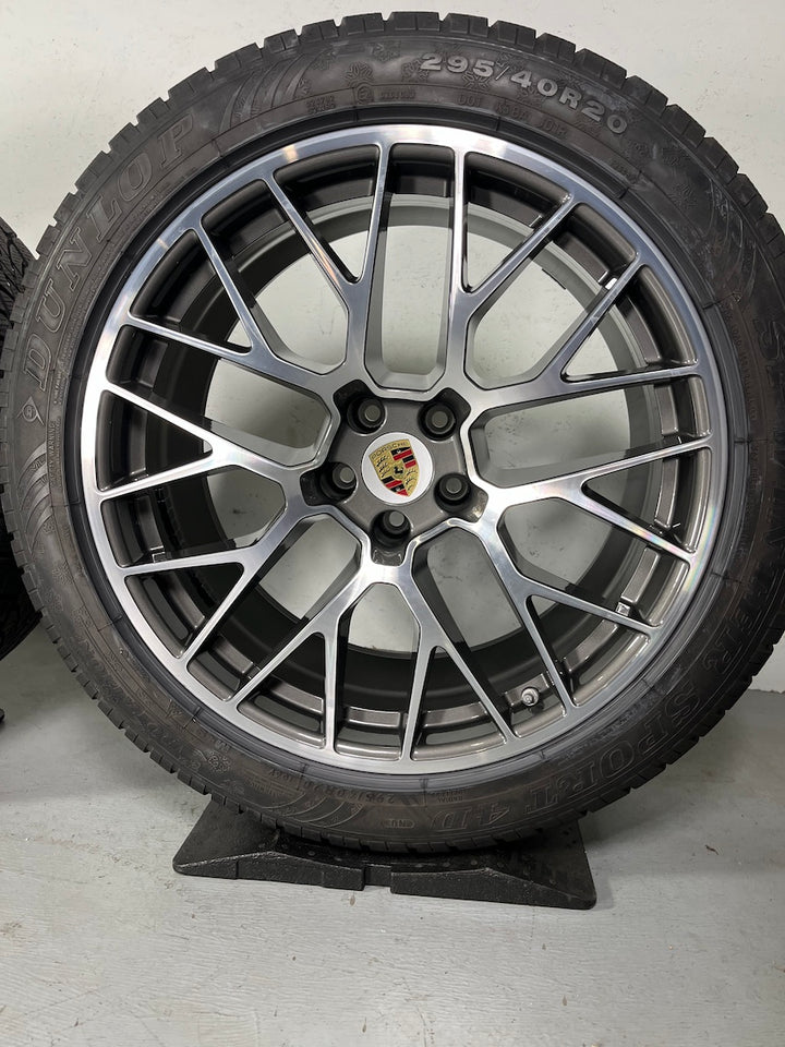 Porsche Macan 20 Zoll RS Spyder Winter Räder Dunlop Macan I+II
