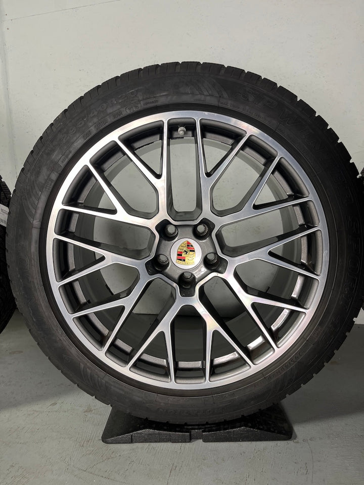 Porsche Macan 20 Zoll RS Spyder Winter Räder Dunlop Macan I+II