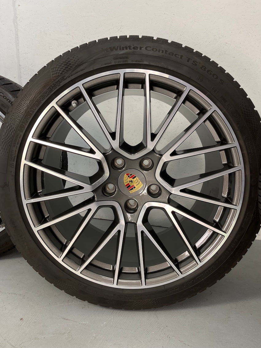 Porsche Cayenne E3 9Y0 21 Zoll RS Spyder Winter Räder Conti MwSt. awb.