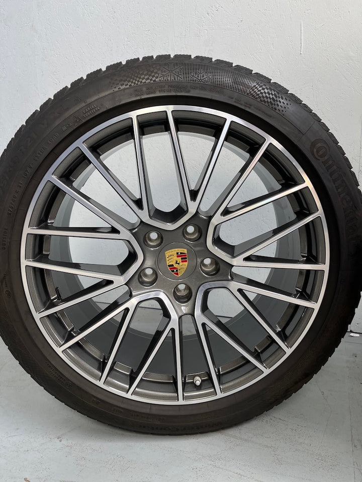 Porsche Cayenne E3 9Y0 21 Zoll RS Spyder Winter Räder Conti MwSt. awb.