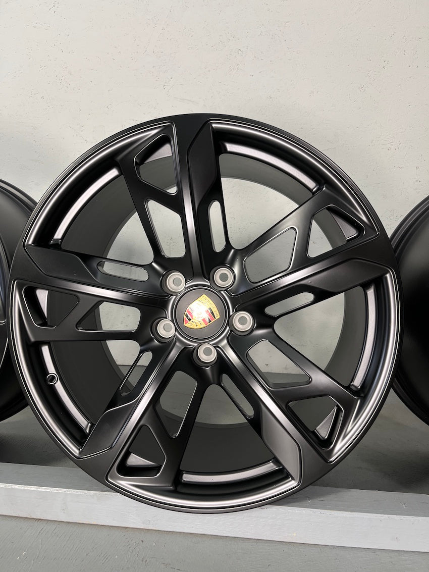 Porsche Taycan J1 II 21 Zoll CROSS TURISMO Felgen Facelift MY 2024 Winter