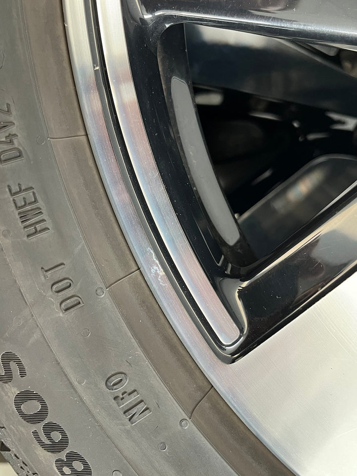 Porsche Taycan 19 Zoll Aero Winterräder Continental MwSt.awb.