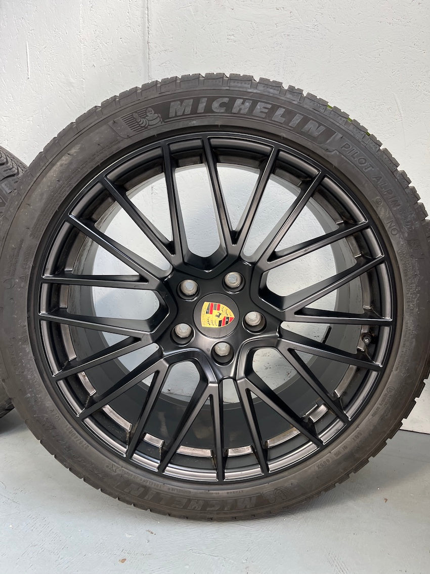 Porsche Cayenne E3 COUPE 9Y0 21 Zoll RS Spyder Winter Räder Michelin DOT2020/2023