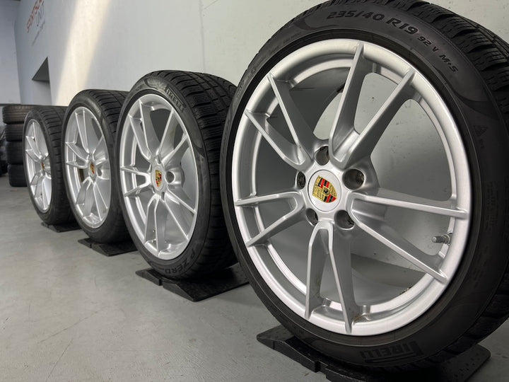 Porsche 992.2 19 20 Zoll Carrera Winter Räder DOT2024 Pirelli 7mm TOP