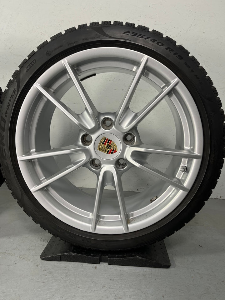 Porsche 992.2 19 20 Zoll Carrera Winter Räder DOT2024 Pirelli 7mm TOP