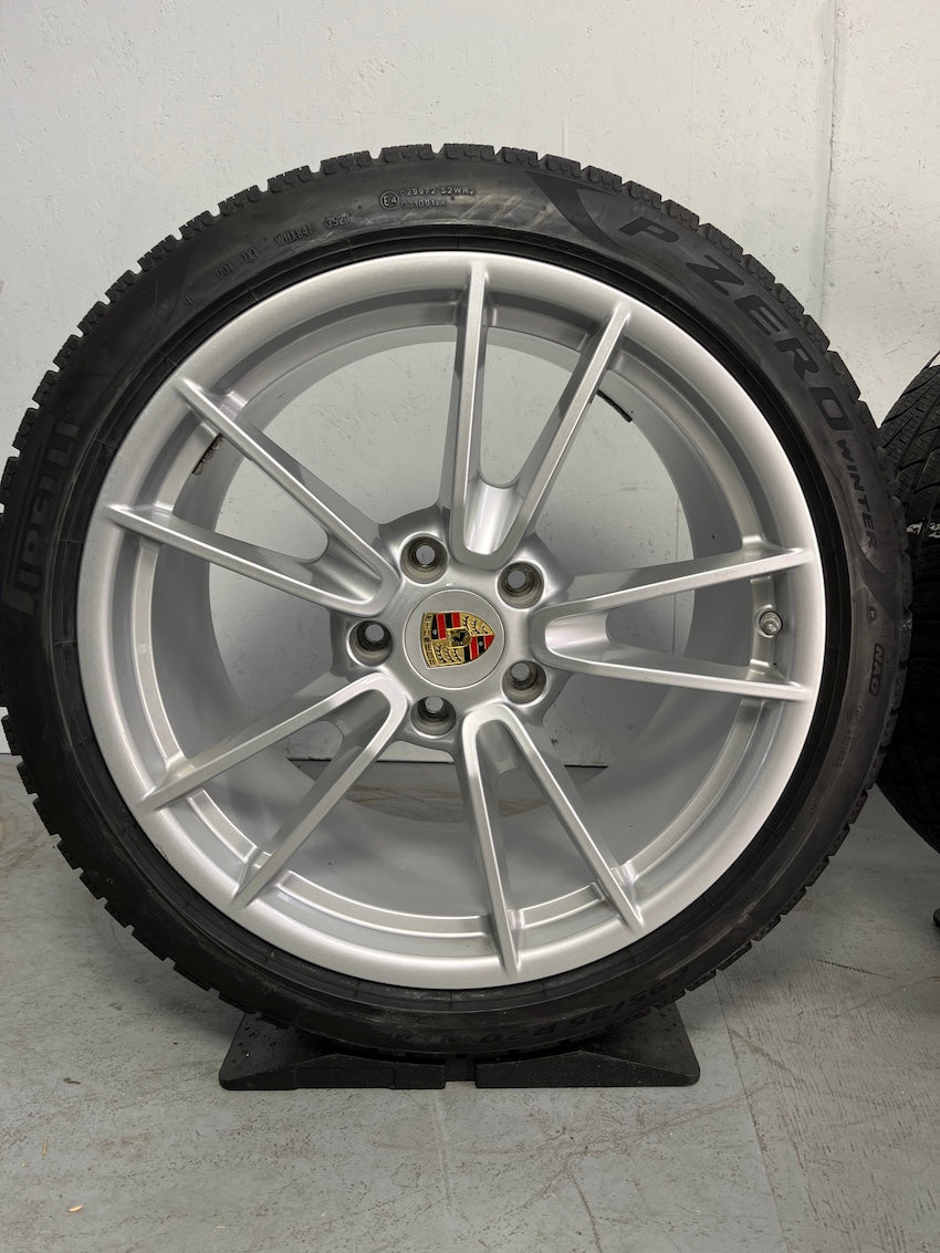 Porsche 992.1 19 20 Zoll Carrera Winter Räder Pirelli 6-7mm TOP