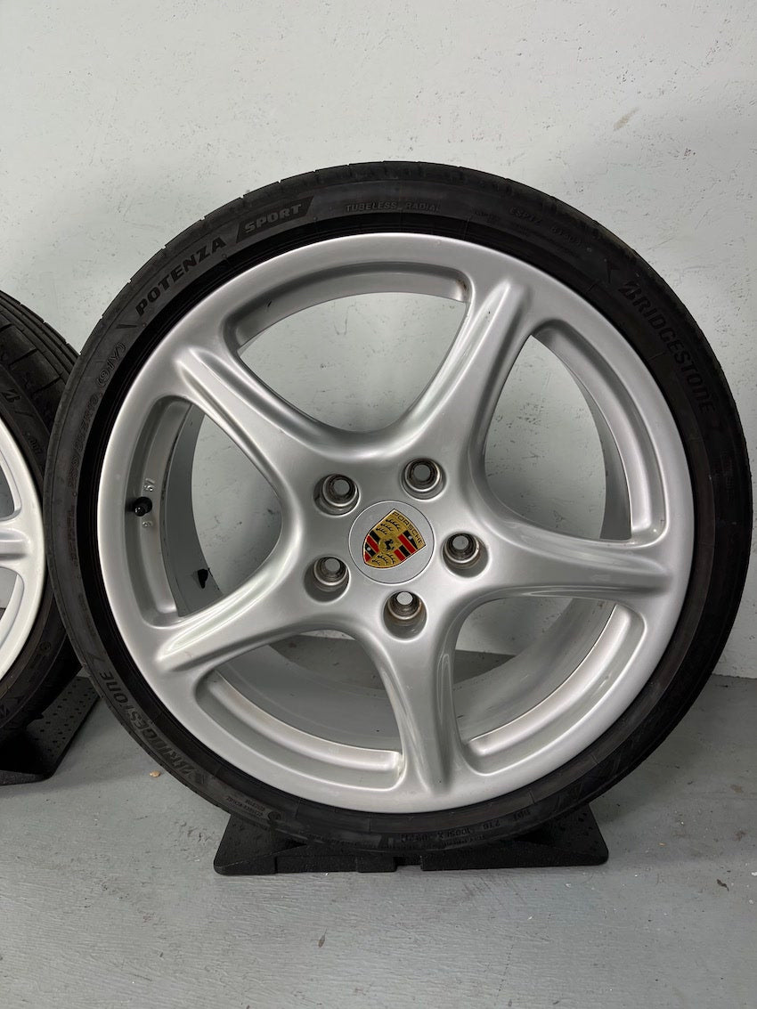 Porsche Boxster 987 19 Zoll Carrera Classic Sommer Räder DOT 2021/22
