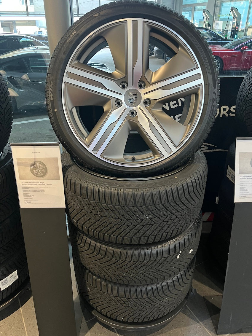 Porsche Macan Electric EV 22 Zoll Exclusive Design Winter Räder NEU TURBONIT -20%