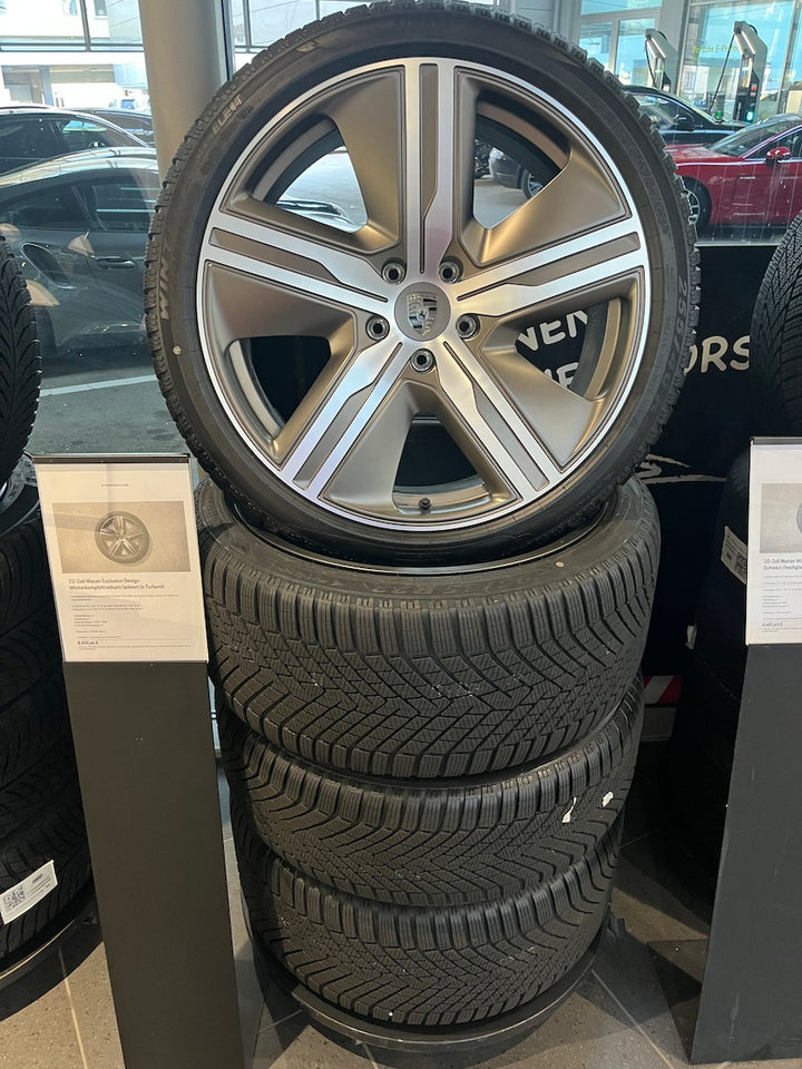 Porsche Macan Electric EV 22 Zoll Exclusive Design Winter Räder NEU TURBONIT -20%
