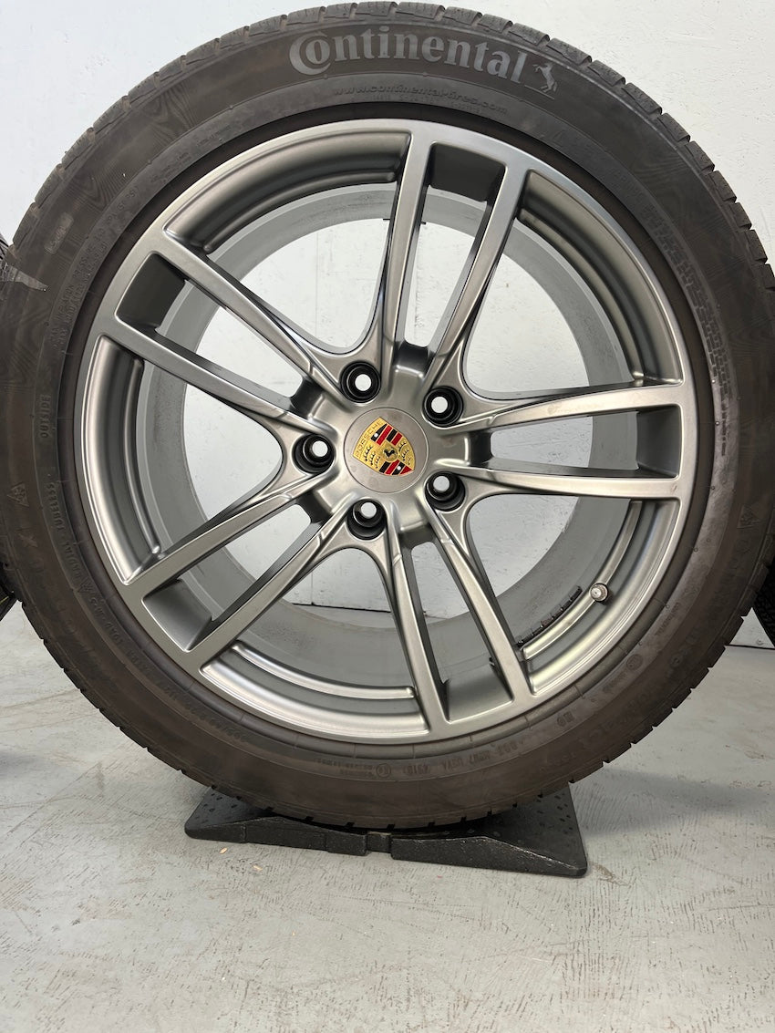 Porsche Cayenne 20 Zoll E3 SPORT 9y0 Winterräder Pirelli NEU PLATINUM