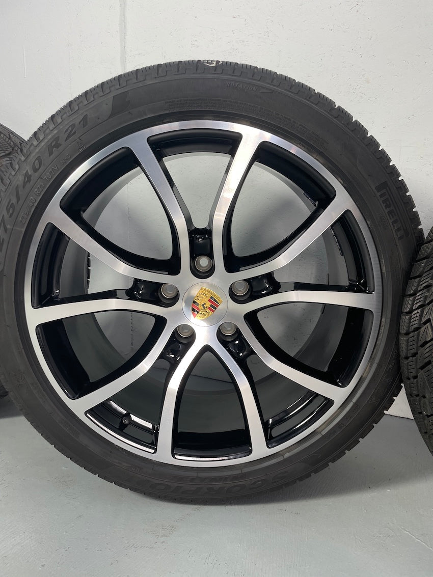 Porsche Cayenne E3 21 Zoll Exclusive Design 9y0 Winter Räder Pirelli NEU 2022