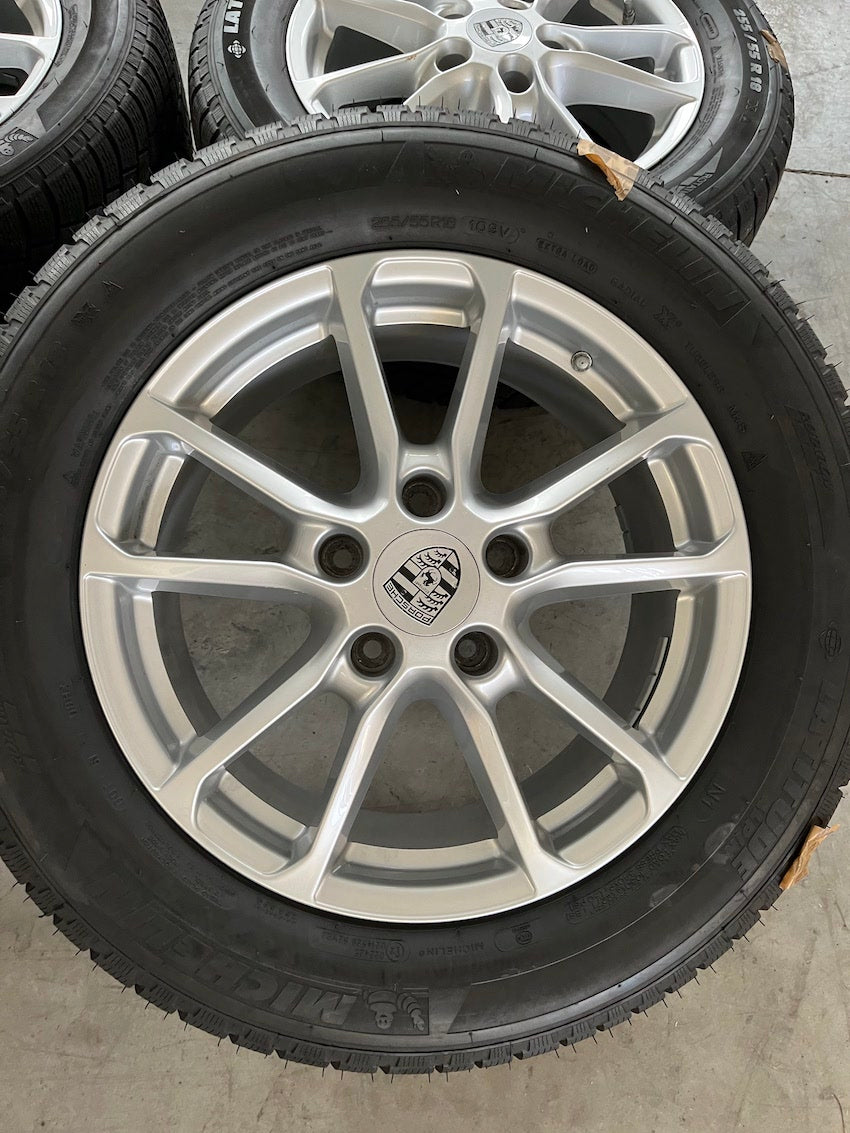 Porsche Cayenne 18 Zoll Winter Räder 958 MICHELIN TOP E2