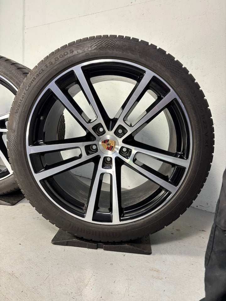 Porsche Cayenne Coupe E3 II 22 Zoll Sport Design Winter Continental 2024