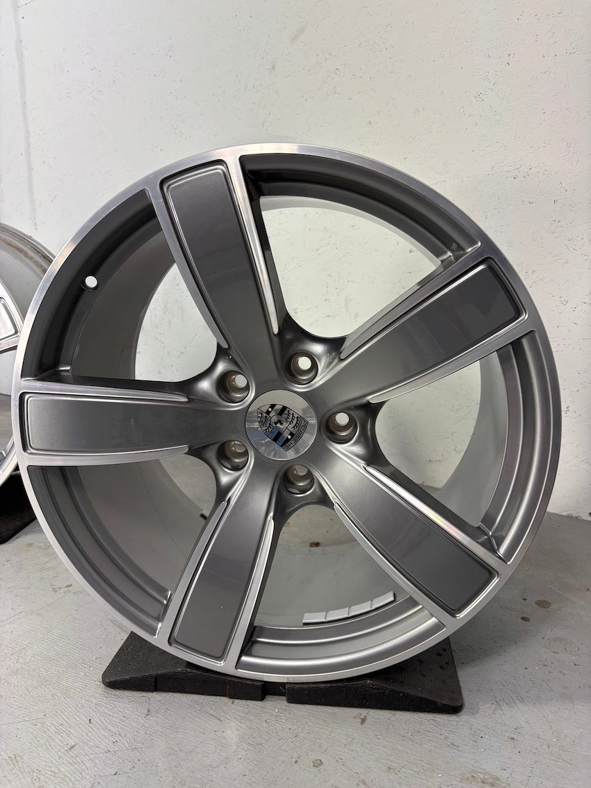 Porsche Boxster 20 Zoll 718 982 Cayman Carrera Sport Felgen GT-silber