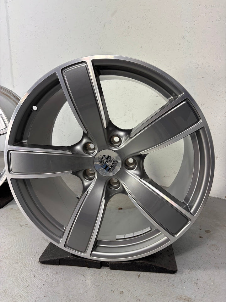 Porsche Boxster 20 Zoll 718 982 Cayman Carrera Sport Felgen GT-silber