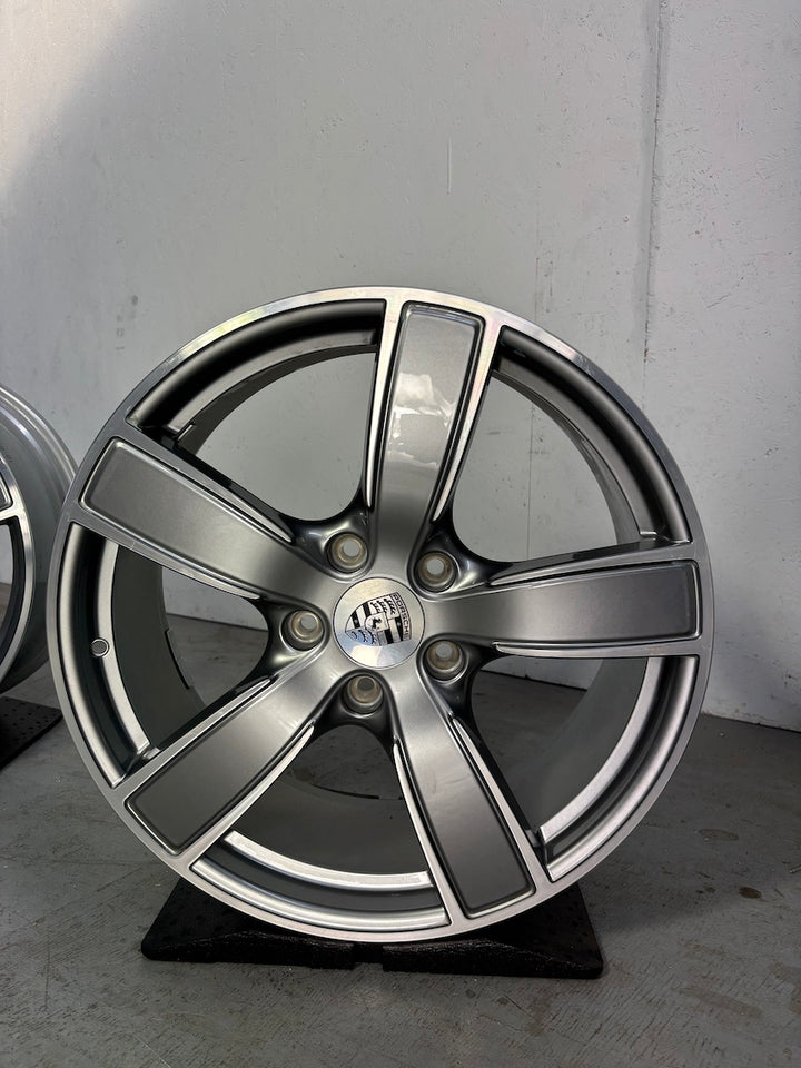 Porsche Boxster 20 Zoll 718 982 Cayman Carrera Sport Felgen GT-silber