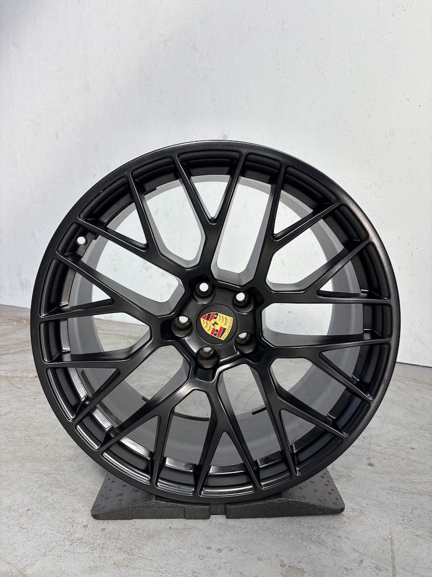 Porsche Macan I + II 20 Zoll RS Spyder GTS Felgen mattschwarz Originallack