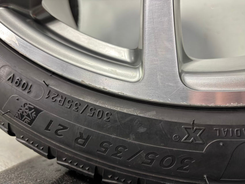Porsche Cayenne E3 21 Zoll Exclusive Design Winter Räder Michelin TOP
