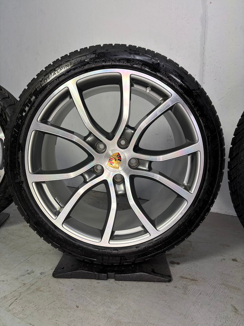Porsche Cayenne E3 21 Zoll Exclusive Design Winter Räder Michelin TOP