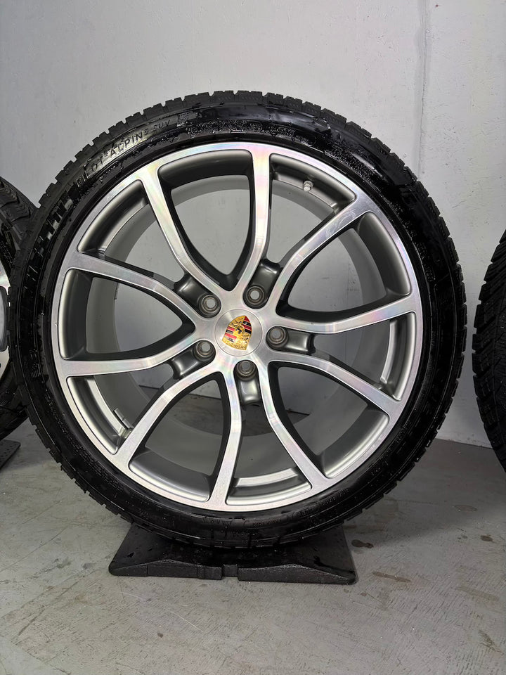 Porsche Cayenne E3 21 Zoll Exclusive Design Winter Räder Michelin TOP