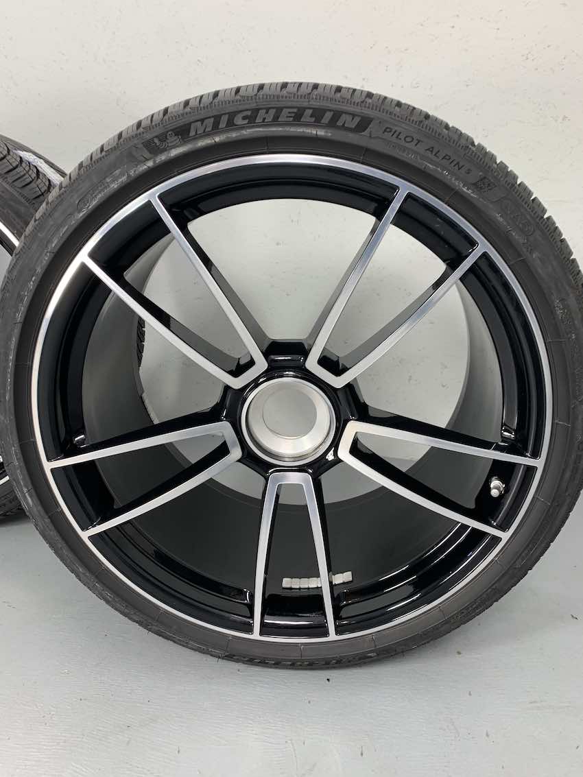 Porsche 992 20 21 Zoll Turbo S Winter Räder Michelin 7mm TOP