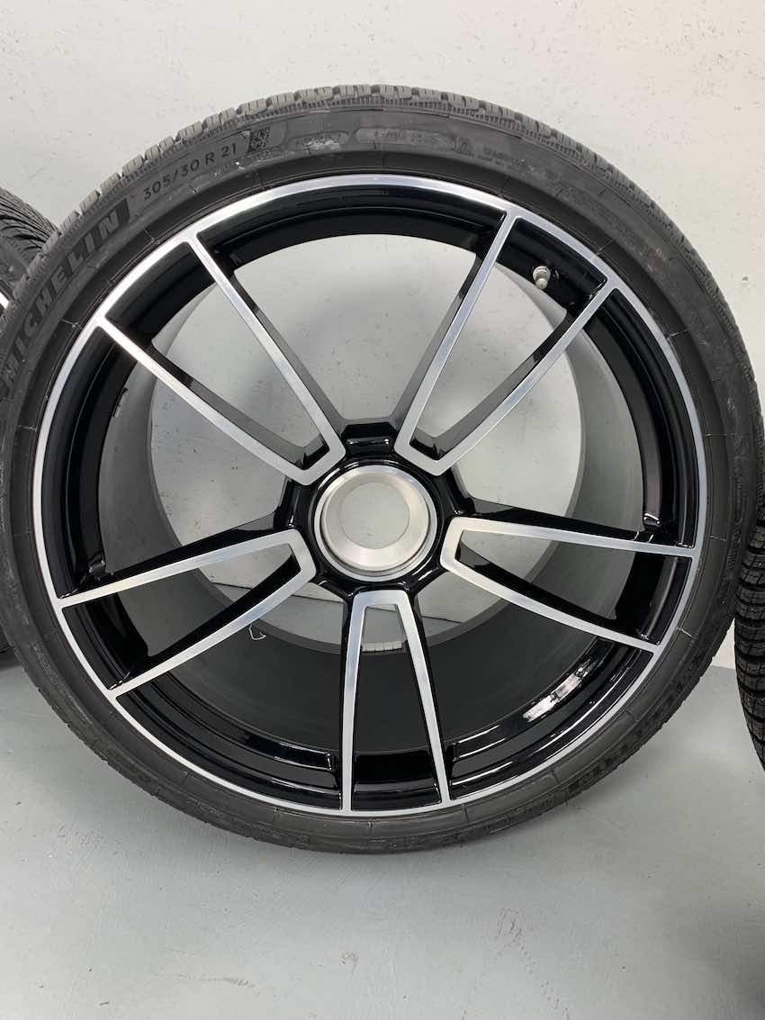 Porsche 992 20 21 Zoll Turbo S Winter Räder Michelin 7mm TOP