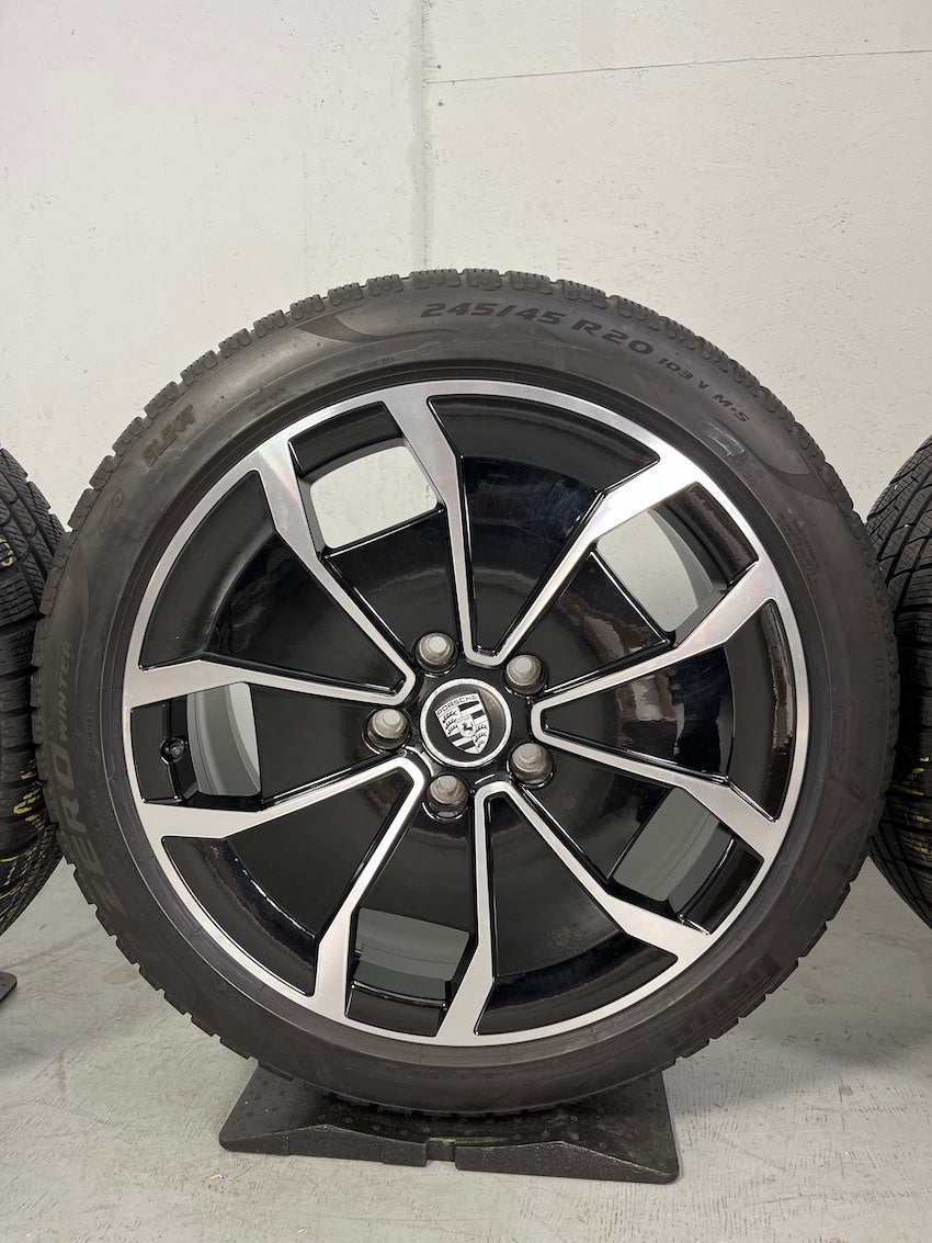 Porsche Taycan J1 20 Zoll Cross Aero Winterräder Pirelli DOT2023 7mm