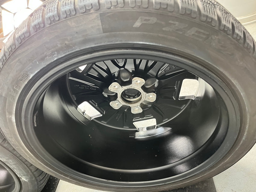 Porsche Taycan J1 20 Zoll Cross Aero Winterräder Pirelli DOT2023 7mm