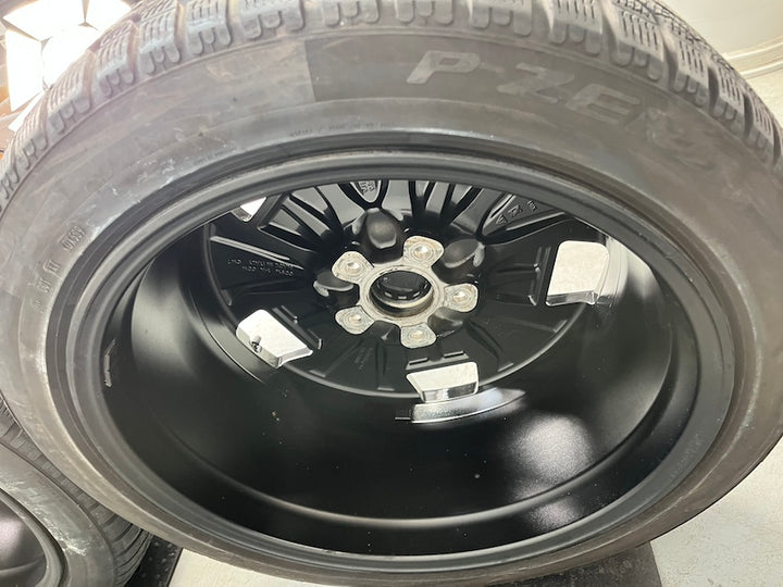 Porsche Taycan J1 20 Zoll Cross Aero Winterräder Pirelli DOT2023 7mm