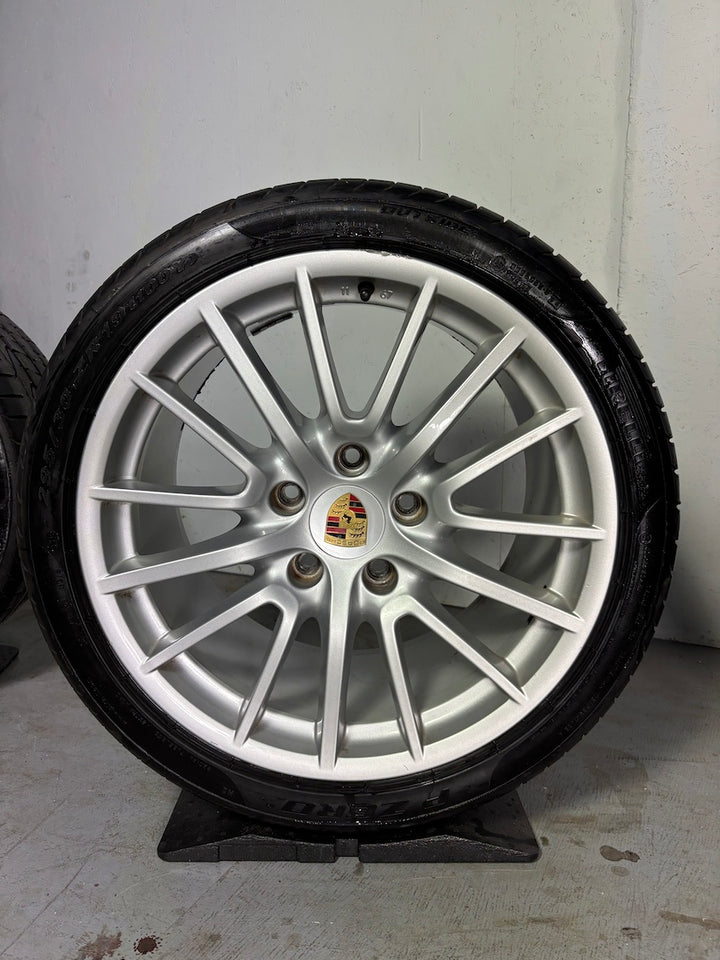 Porsche 997 19 Zoll Sport Design Felgen C2 S Heckantrieb Pirelli Sommer