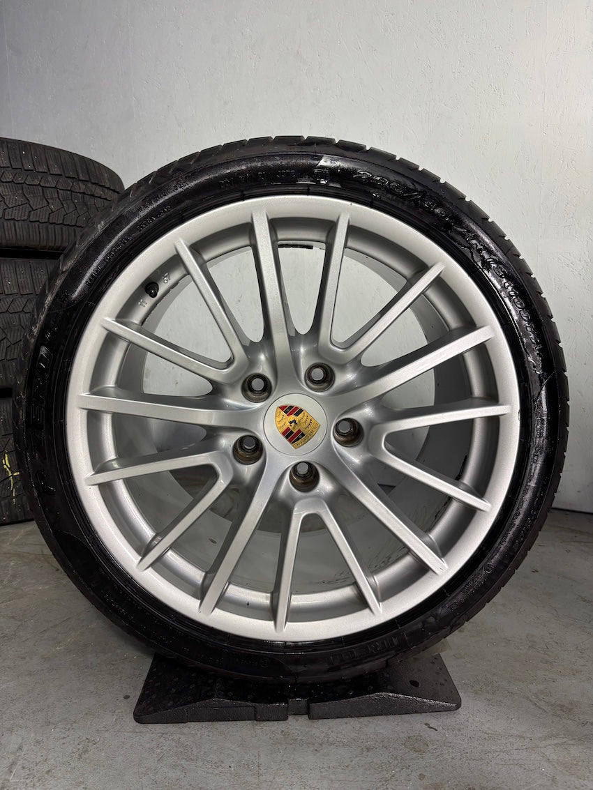 Porsche 997 19 Zoll Sport Design Felgen C2 S Heckantrieb Pirelli Sommer