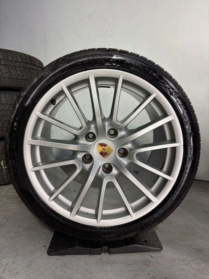 Porsche 997 19 Zoll Sport Design Felgen C2 S Heckantrieb Pirelli Sommer