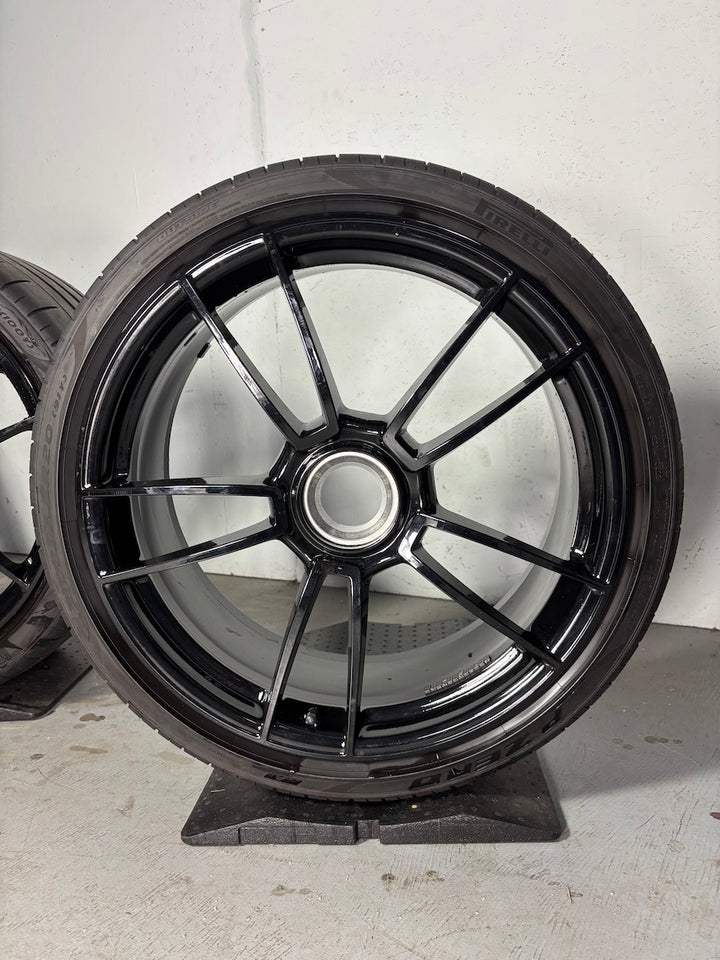 Porsche 992 20 21 Zoll GTS Sommer Räder GLANZSCHWARZ INDIVIDUAL
