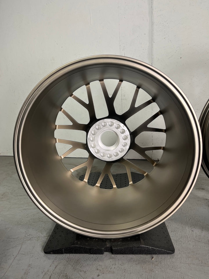 Porsche 991.1 20 Zoll TURBO S Felgen INDIVIDUAL FARBE NEODYME GT3