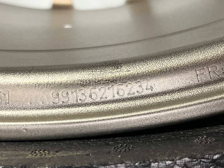 Porsche 991.1 20 Zoll TURBO S Felgen INDIVIDUAL FARBE NEODYME GT3