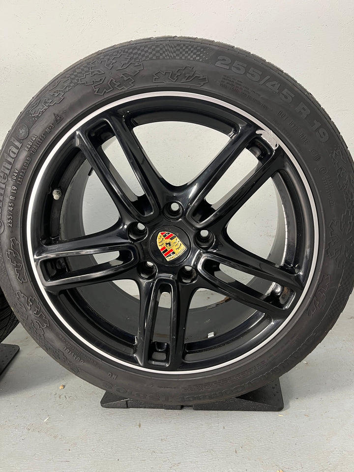 Porsche Panamera 19 Zoll 970 Winter Räder Continental MwSt.awb.