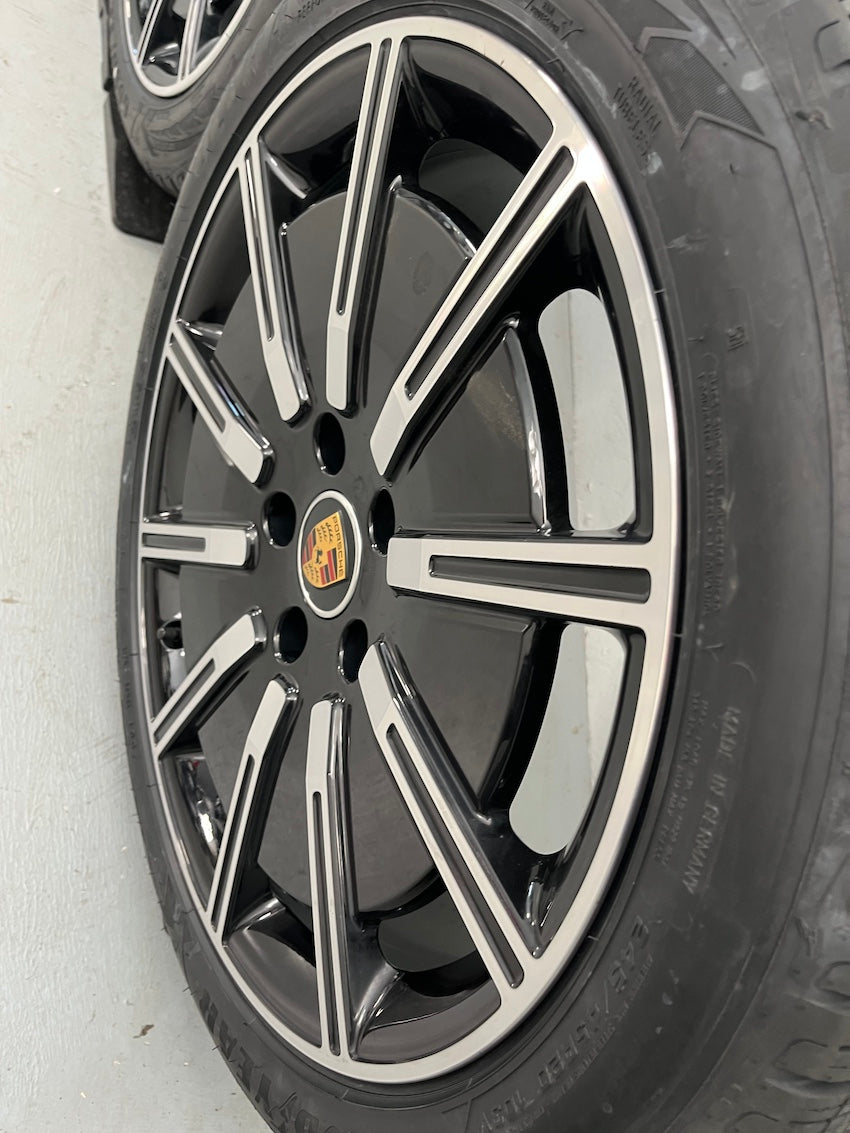 Porsche Taycan 20 Zoll Sport Aero Winterräder Goodyear NEUREIFEN 2023
