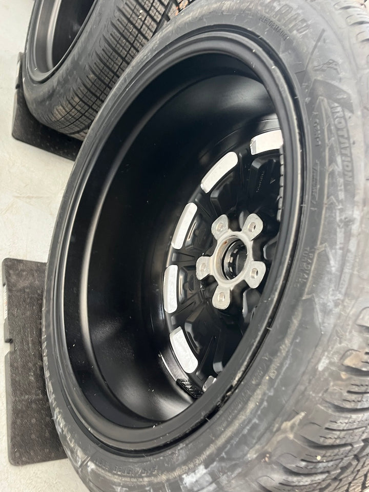 Porsche Taycan 20 Zoll Sport Aero Winterräder Goodyear NEUREIFEN 2023