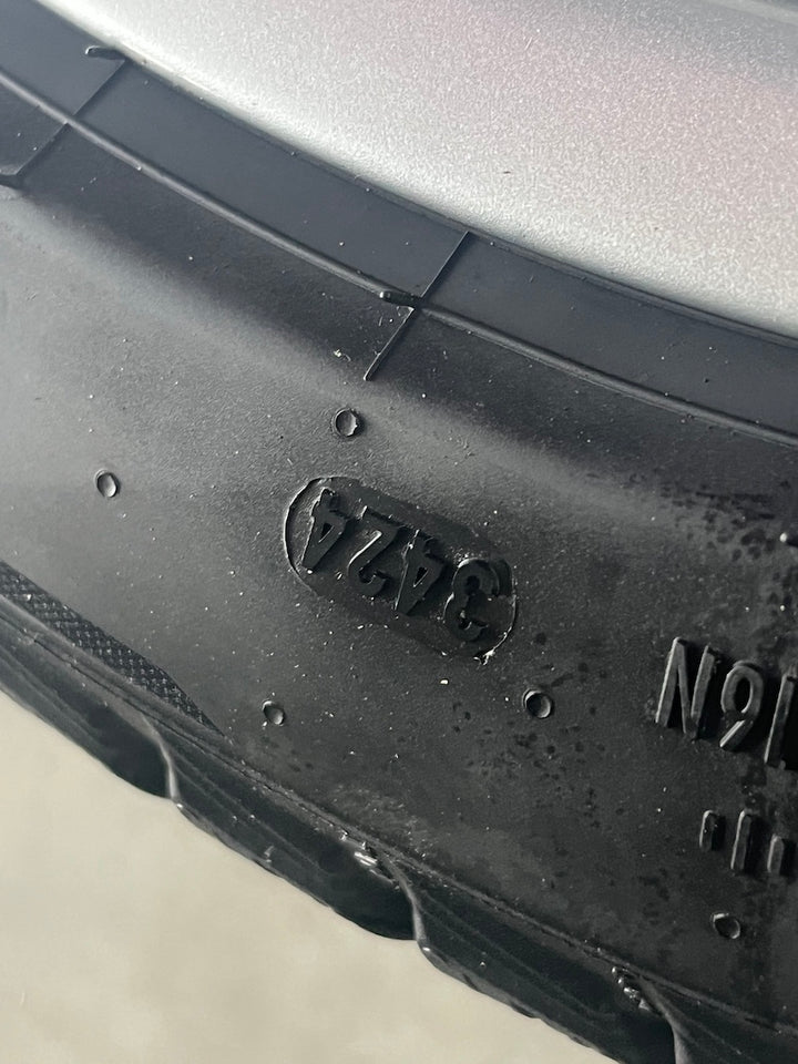 Porsche 992.2 19 20 Zoll Carrera Winter Räder DOT2024 Pirelli 7mm TOP