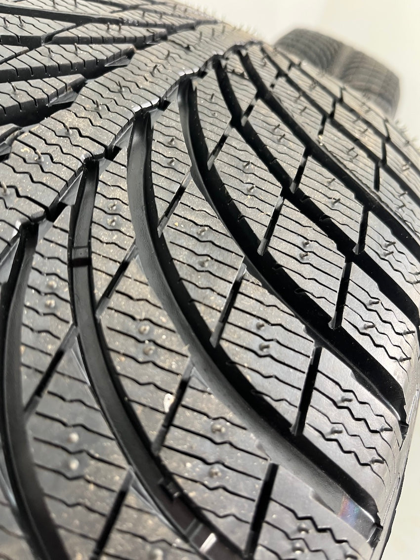 Porsche Cayenne 20 Zoll E3 II SPORT Winter Räder Michelin 7mm DOT2023