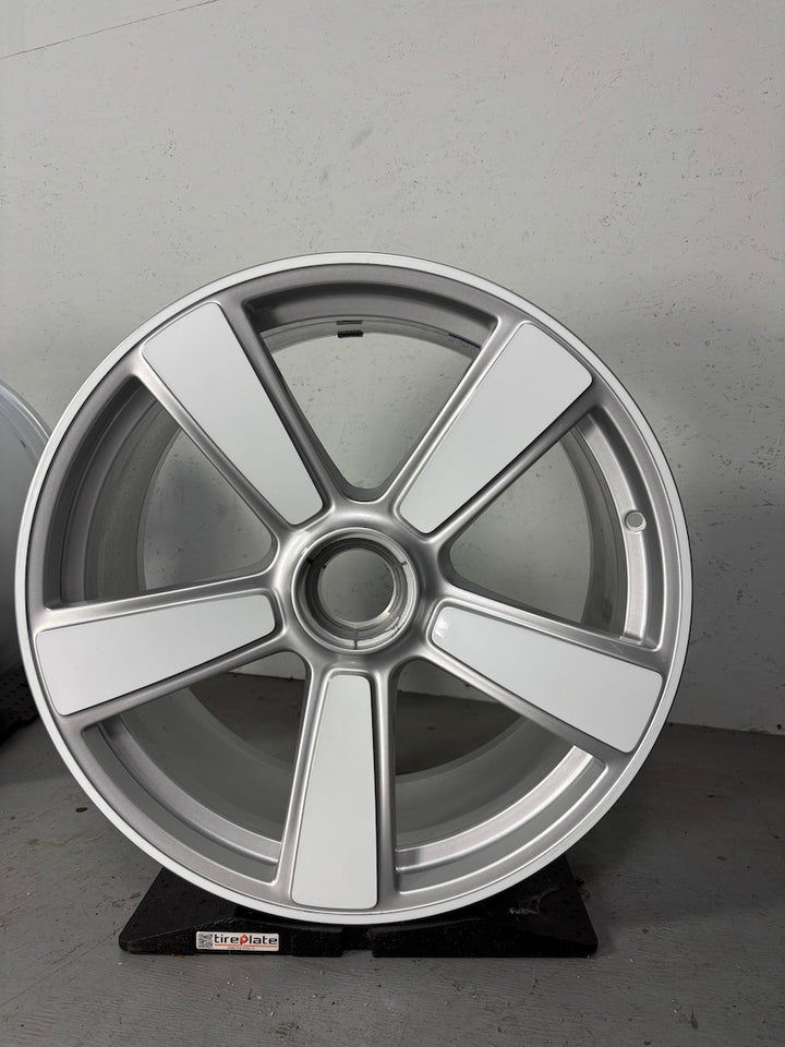 Porsche 992 20/21 Zoll Turbo "50 Jahre" Sport Classic Felgen C9X weiss-SONDERMODELL