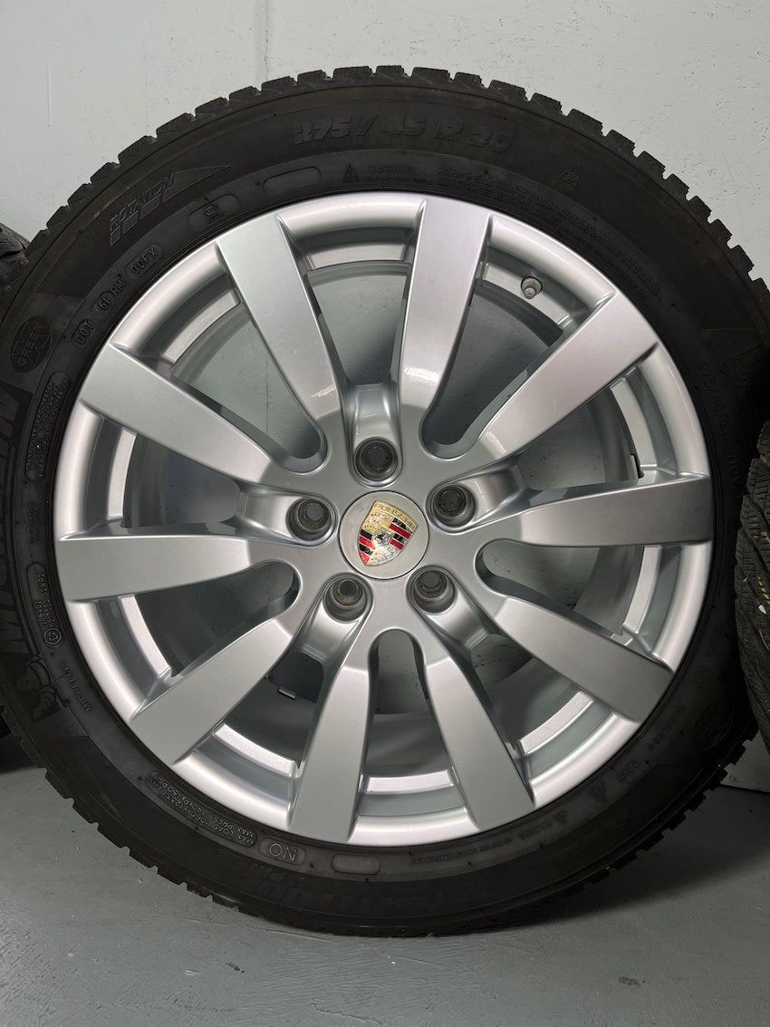 Porsche Cayenne 958 20 Zoll Sport Design II Winter Räder 958 Michelin