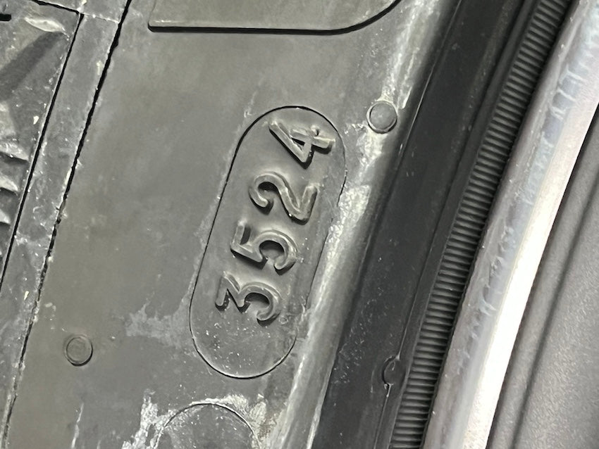 Porsche 992.2 20 21 Zoll RS Spyder Winter Räder Michelin darksilver 7-8mm